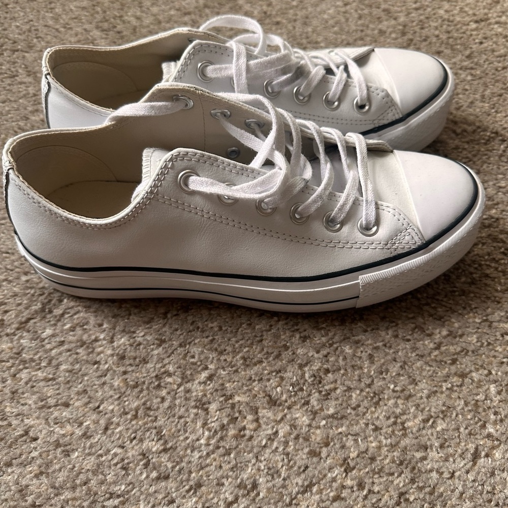 Converse Leather - Picture 3 of 4